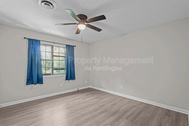 Building Photo - 2918 Arrowhead Dr