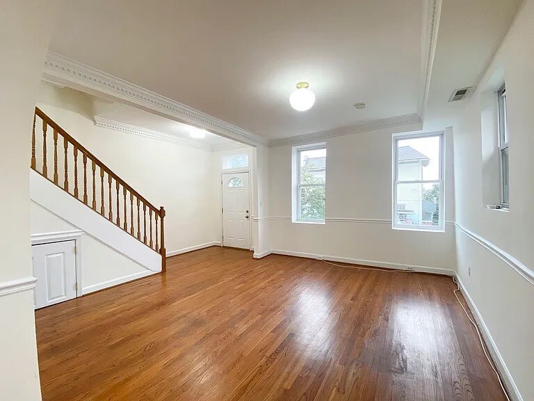 Building Photo - 787 Fairmont St NW