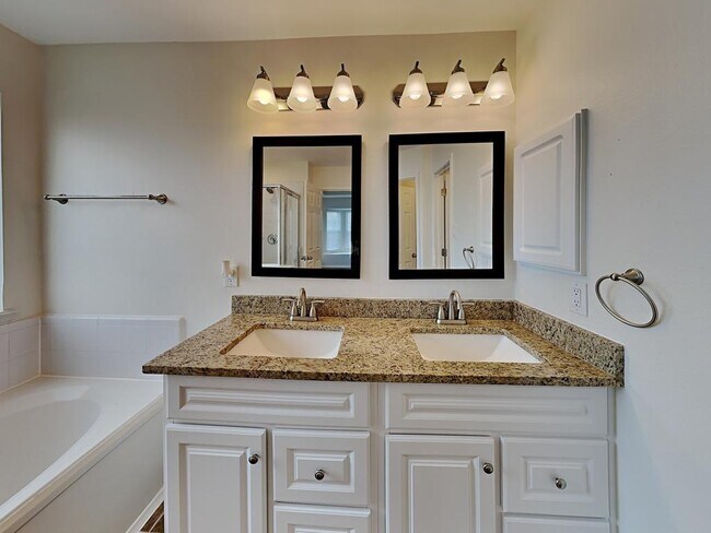 Building Photo - 22514 Spring Crossing Dr