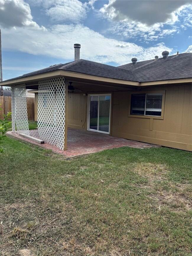 Building Photo - 1726 Oakwell Ln