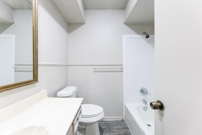 Building Photo - 5722 Brownfield Dr