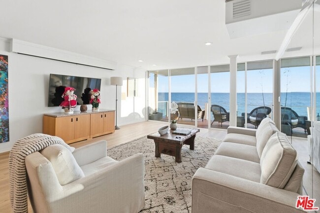 Building Photo - 20456 Pacific Coast Hwy