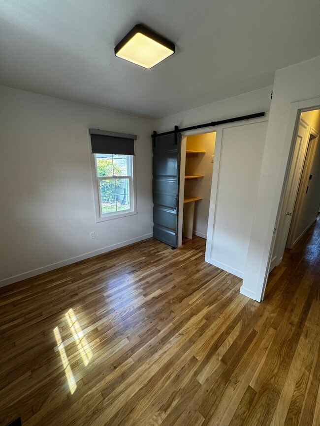 Building Photo - 1215 NE 79th Ave