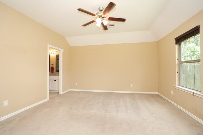 Building Photo - 6615 Goldspier St