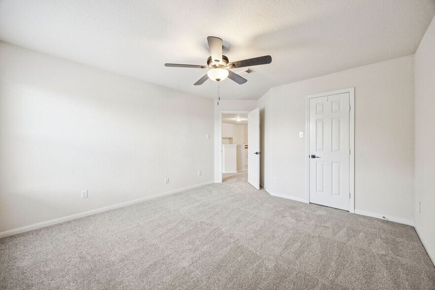 Building Photo - 18006 Cypress Valley Ln