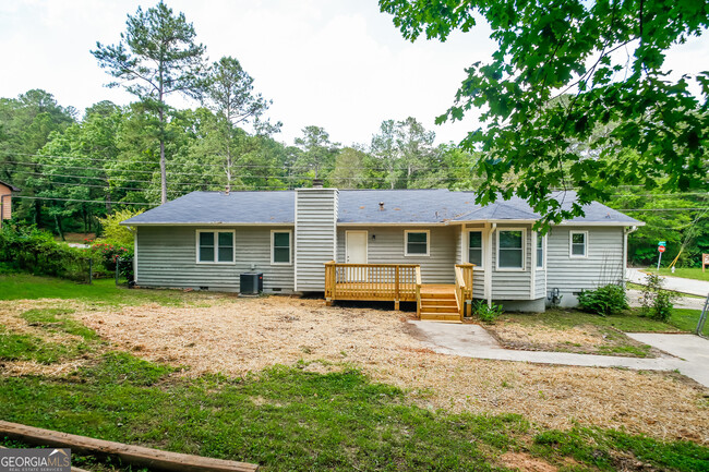 Building Photo - 4315 Housworth Dr