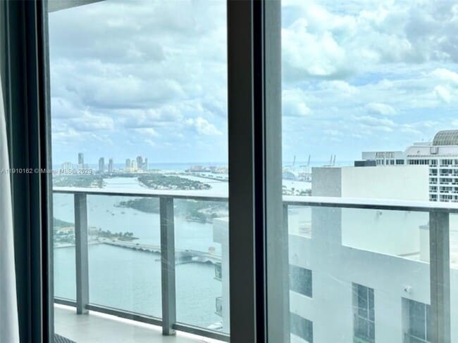 Building Photo - 488 NE 18th St