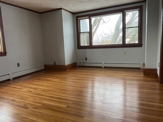 Building Photo - 4 Gardner St