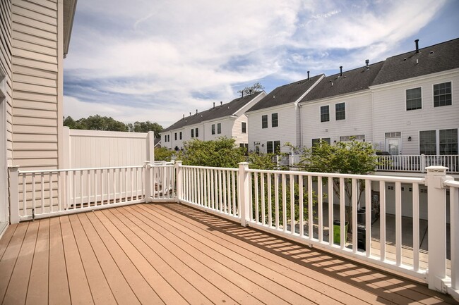 Building Photo - Contact Sabrina Thomas at 757-767-0767 for more information