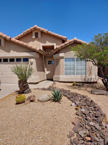 Building Photo - 7260 E Softwind Dr