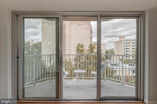 Building Photo - 560 N Street SW