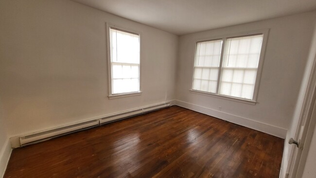 Building Photo - Two Bedroom Apt in Sumter SC!  Free Applic...