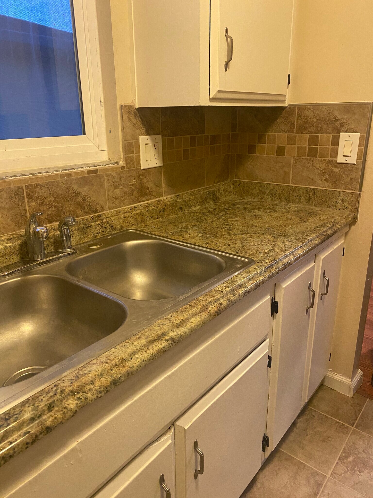 Building Photo - 2304 Peppertree Way