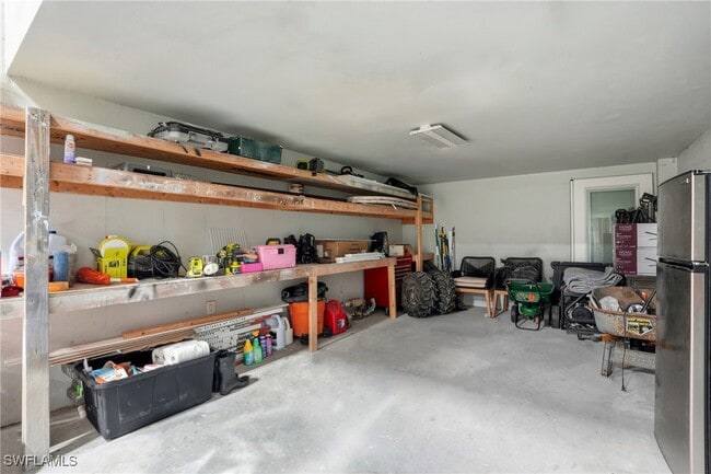 Building Photo - 6070 Lancewood Way