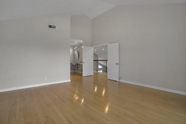 Building Photo - 976 Pizarro Ln