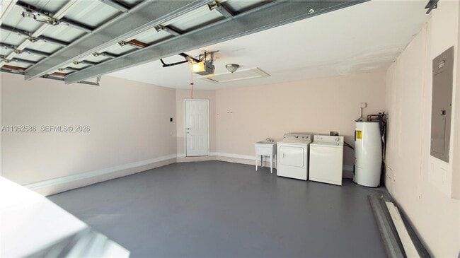 Building Photo - 1792 Aspen Ln