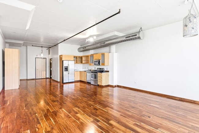 Building Photo - Available NOW!! Avenue Lofts Studio