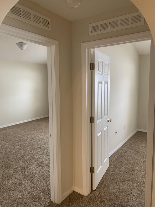 Building Photo - 4690 Salamander St