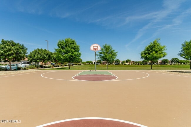 Building Photo - 9746 E Tumbleweed Ave