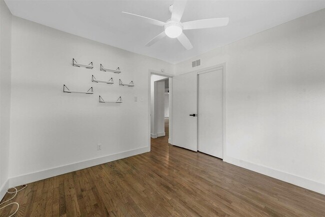 Building Photo - 3936 Piedmont Rd