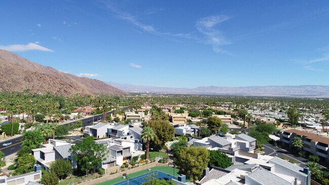 Building Photo - 2160 S Palm Canyon Dr