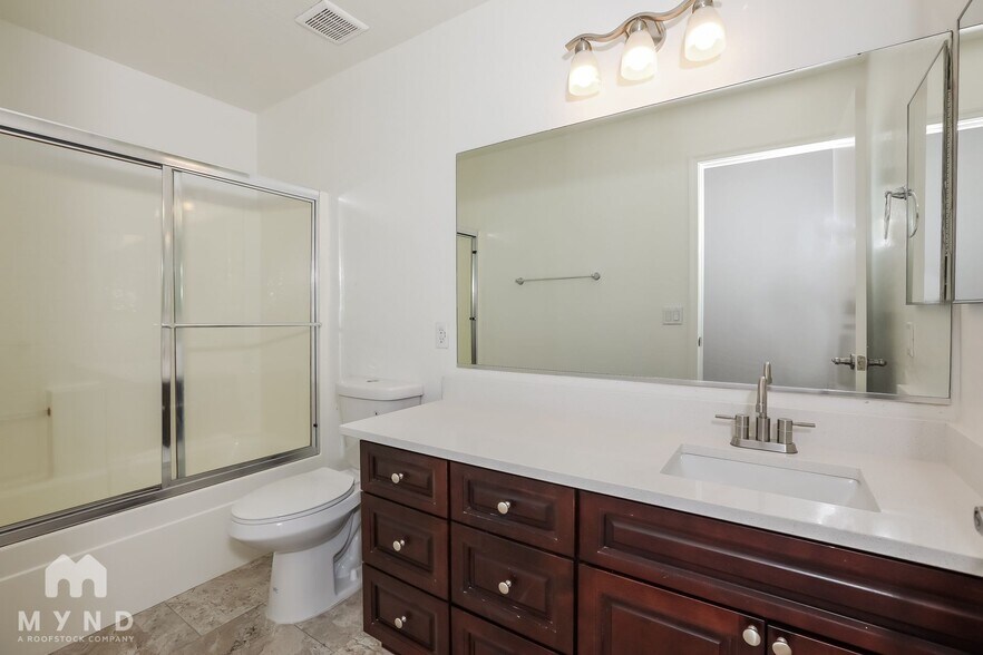 Building Photo - 2751 E Olivine Rd