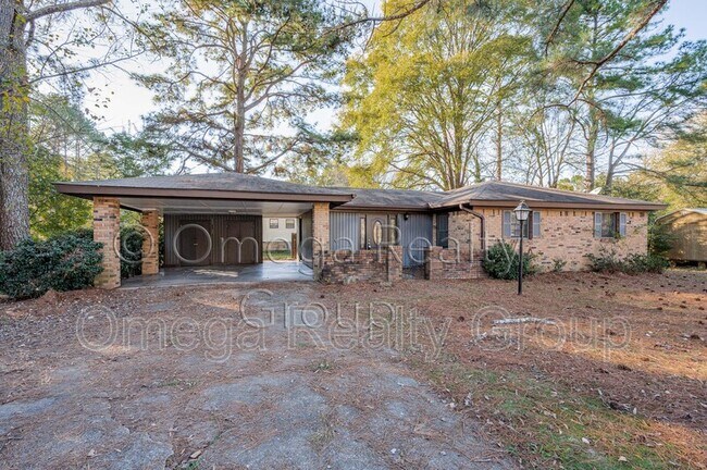 Primary Photo - 1700 Serene Cir