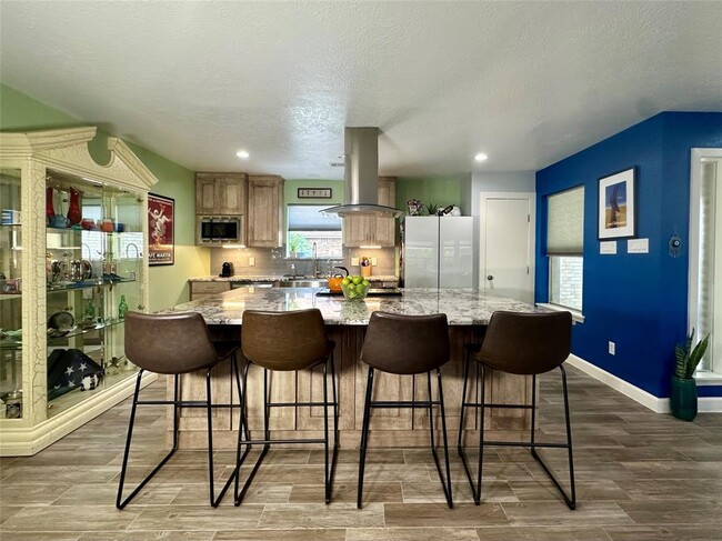 Building Photo - 28831 S Diamondhead
