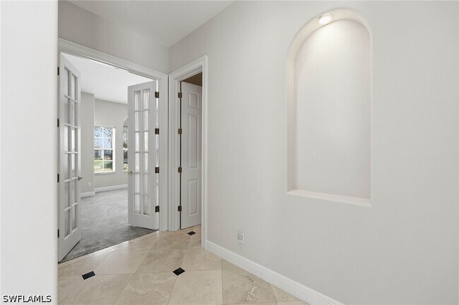Building Photo - 25820 Creekbend Dr