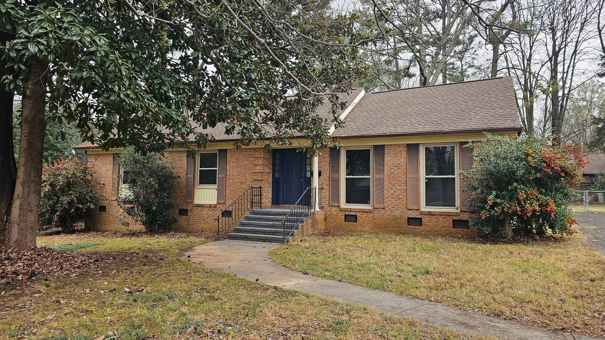 Building Photo - 6736 Hartsell Pl