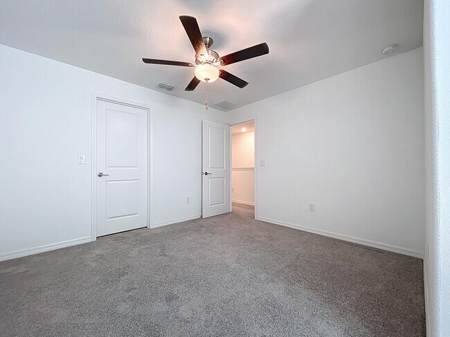 Building Photo - 4724 Tuscan Loon Dr