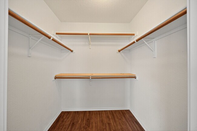 Building Photo - 4935 Dahlia Terrace