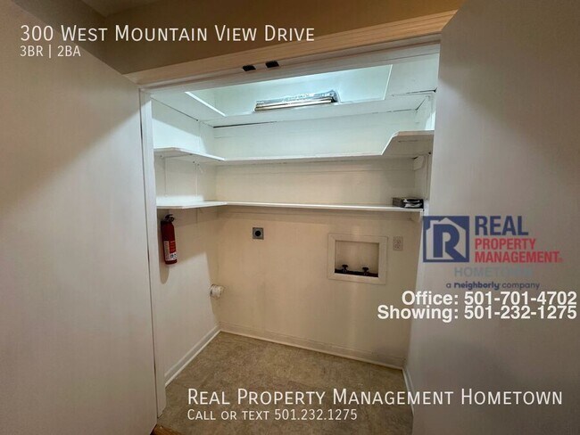 Building Photo - 300 W Mountain View Dr