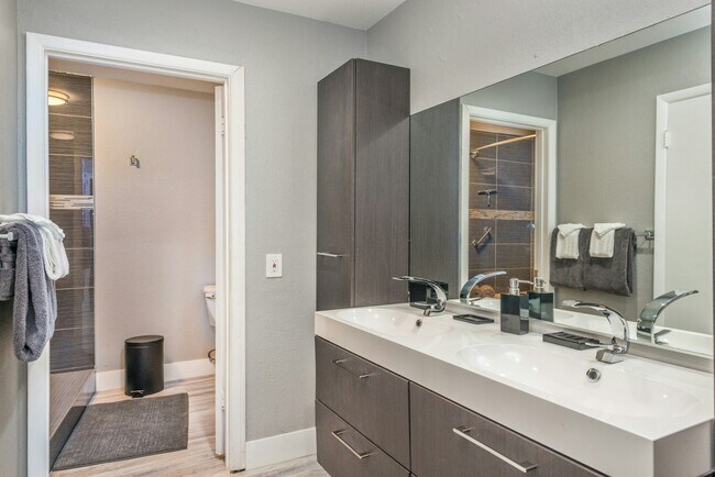 Building Photo - 3954 Keystone Ct