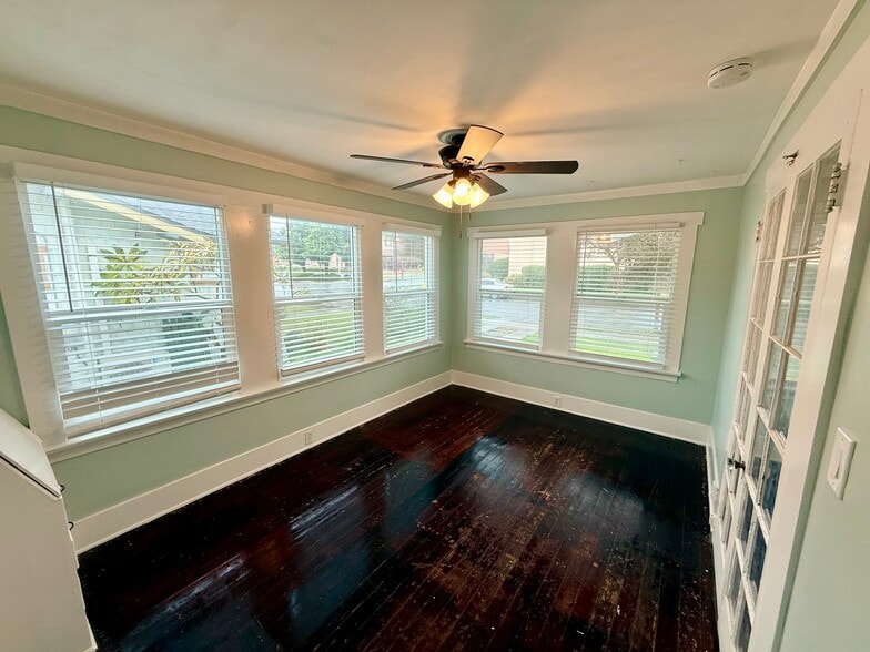 2nd Bedroom 2 - 308 E School St