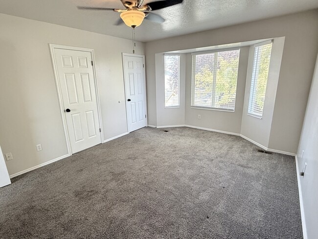 Building Photo - 2022 N 850 W