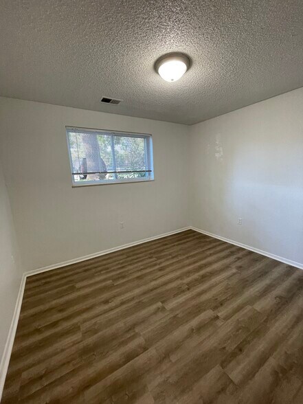 Building Photo - 16259 W 10th Ave