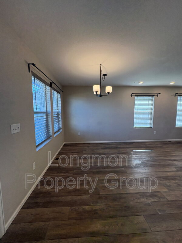 Building Photo - 4653 North Bend Way