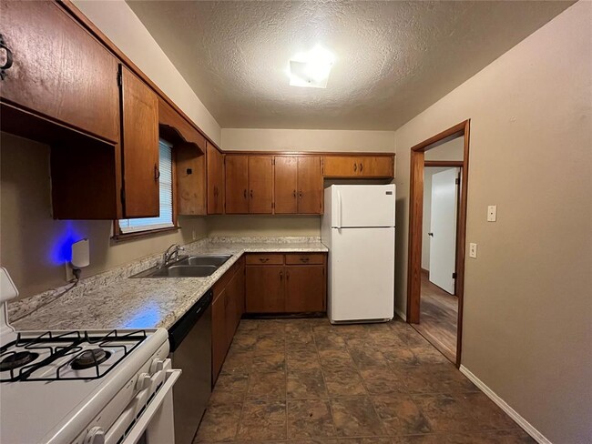 Building Photo - 1603 Franklin Dr