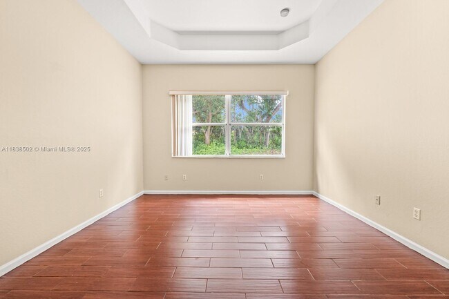 Building Photo - 1200 NE 37th Ave
