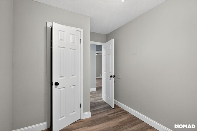 Building Photo - 5952 Stonewall Dr