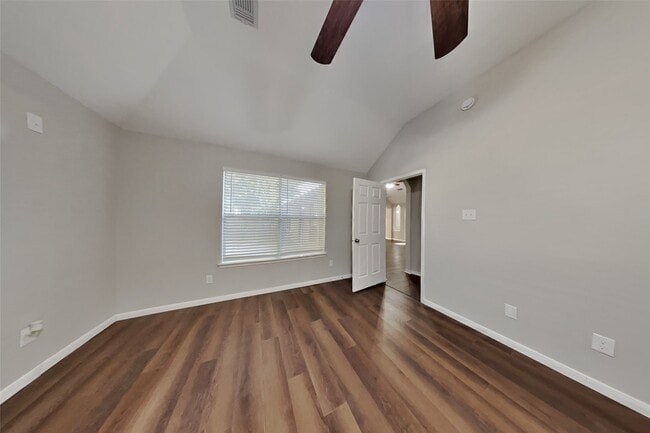 Building Photo - 16926 Pheasant Ridge Dr