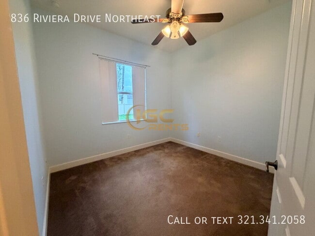 Building Photo - 836 Riviera Dr NE