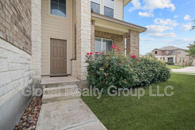 Building Photo - 437 Kings Way