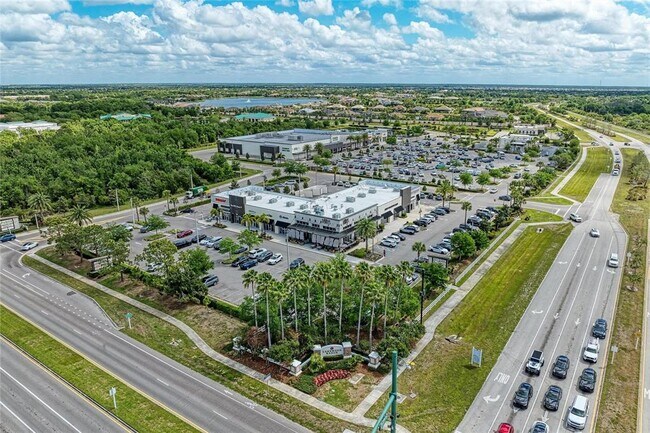 Building Photo - 8143 Miramar Way
