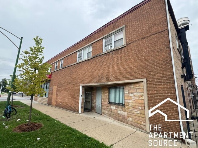 Building Photo - 2808 N Major Ave