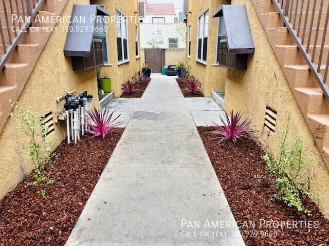 Building Photo - 254 Covina Ave