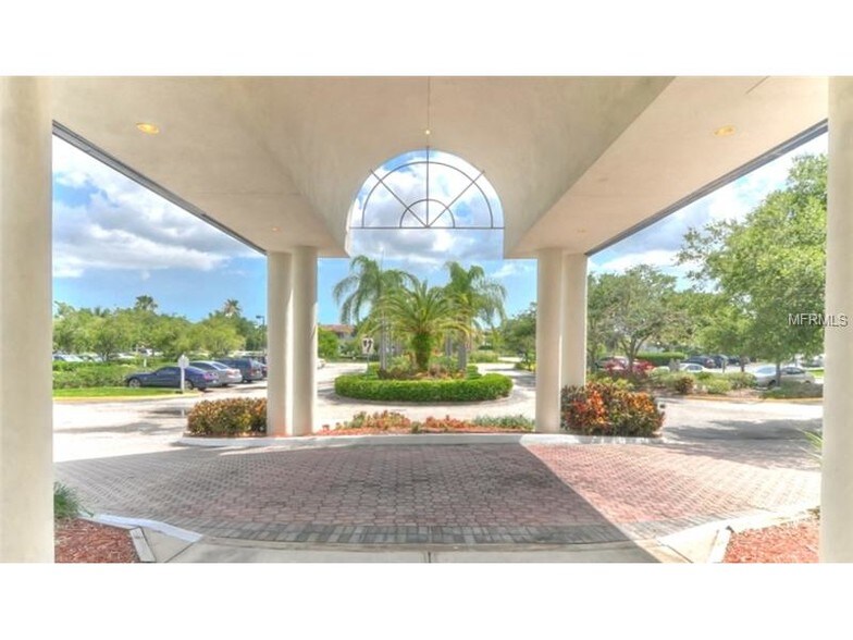 Building Photo - 2333 Feather Sound Dr