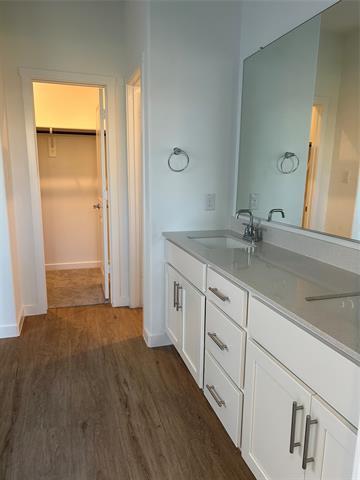 Building Photo - 148 Breeds Hl Rd