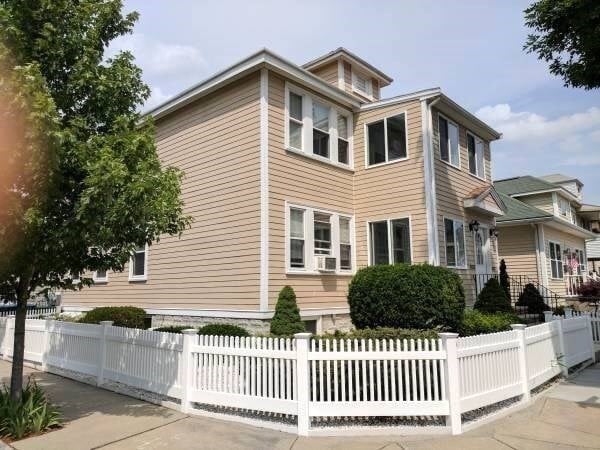 Building Photo - 67 1st St